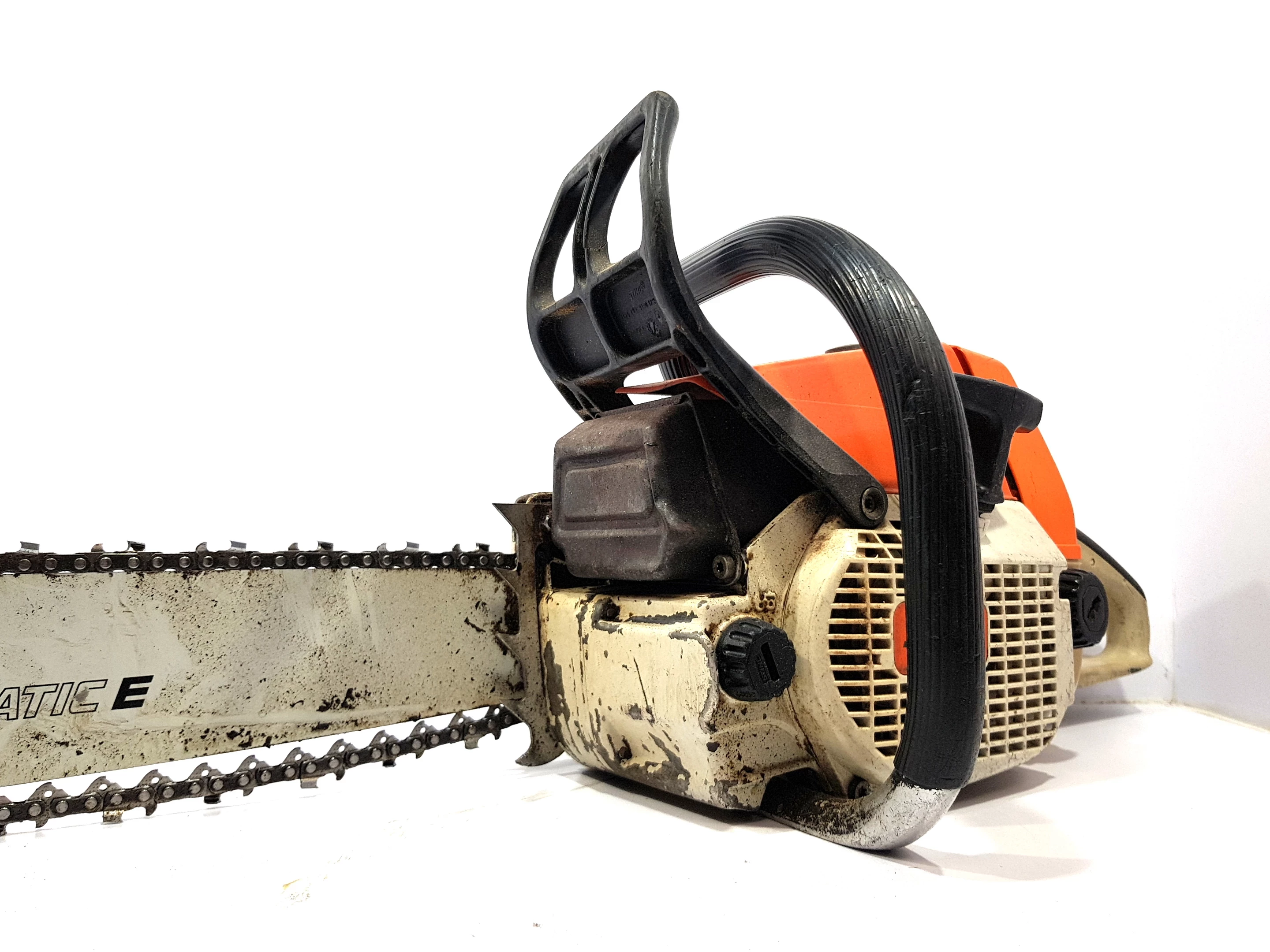 pila-spalinowa-stihl-034-av-uszkodzona-tasmai-ham-ean-gtin-886661185245