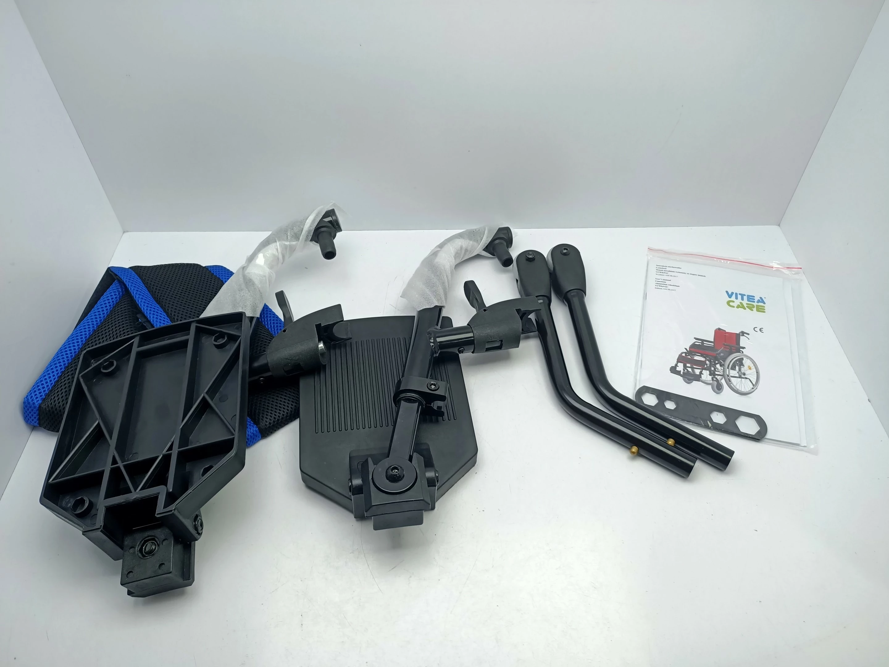 wozek-inwalidzki-vitea-care-cameleon-jak-nowy-kpl-material-ramy-aluminium