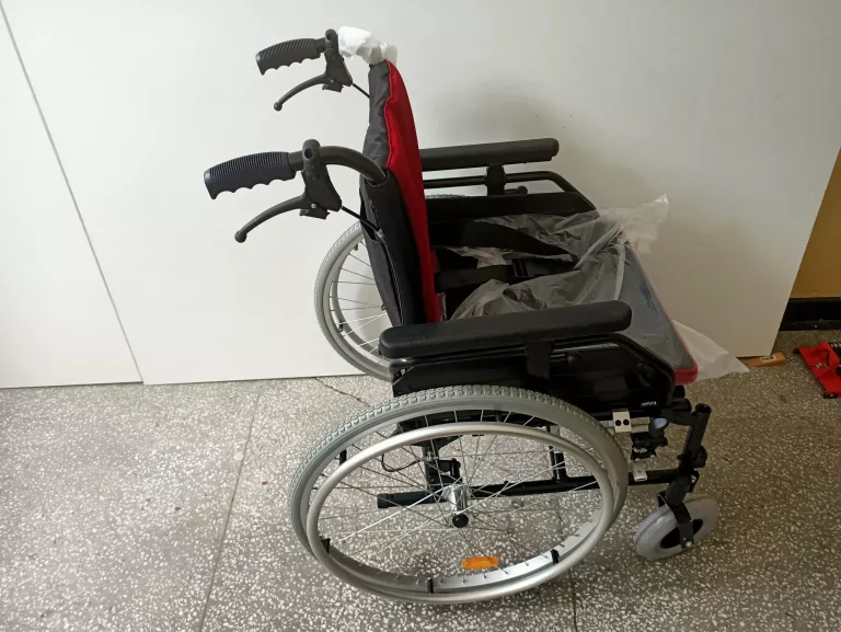 WÓZEK INWALIDZKI VITEA CARE CAMELEON JAK NOWY KPL