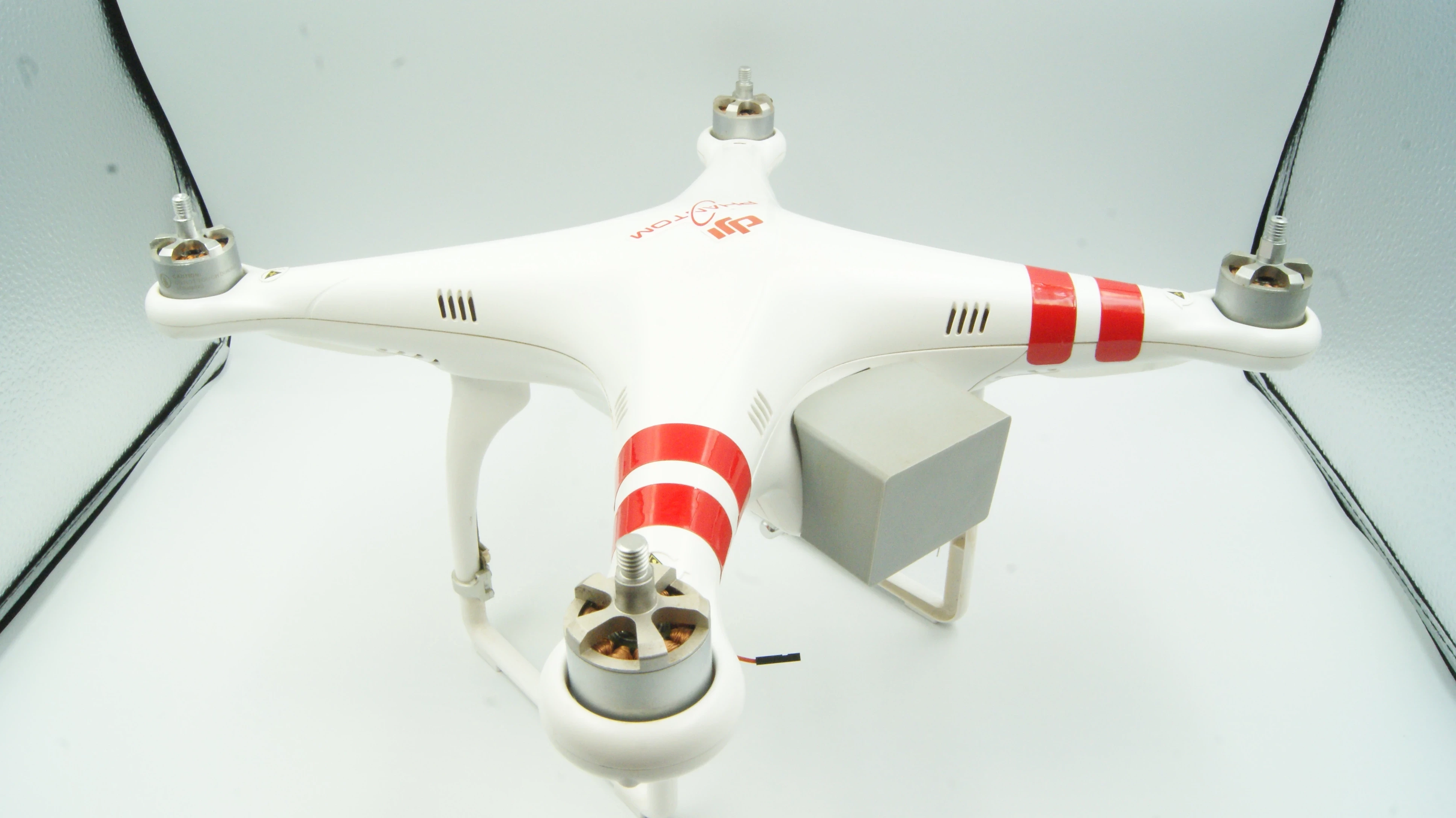 dron-dji-phantom-111-p330d-zestaw-model-phantom-v111