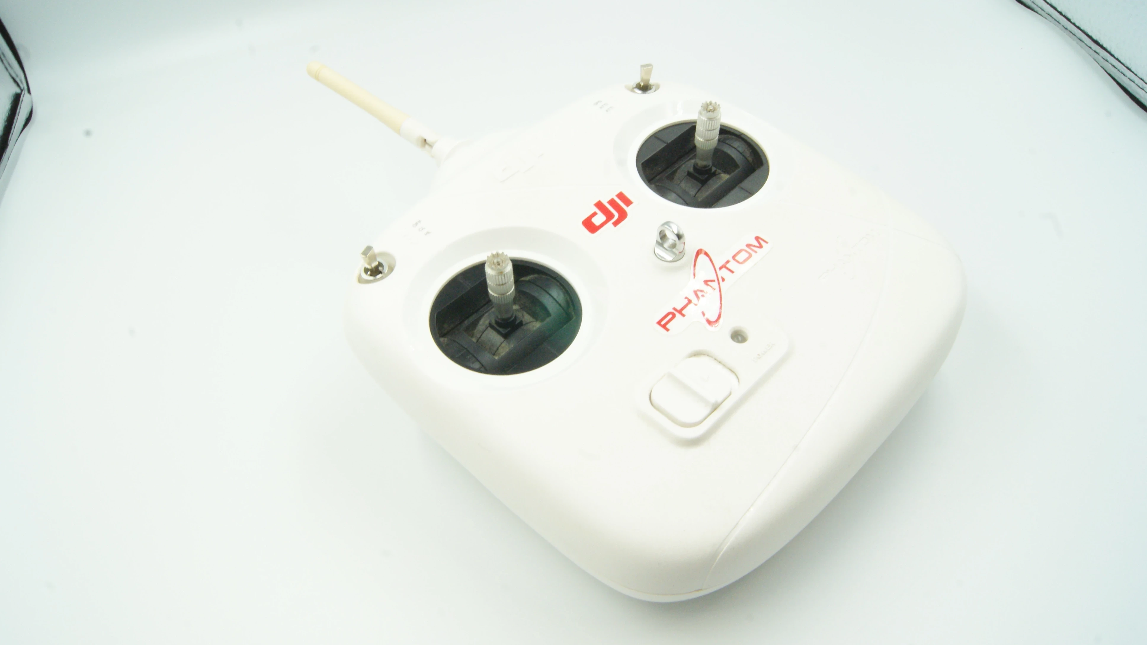 dron-dji-phantom-111-p330d-zestaw-stan-uzywany