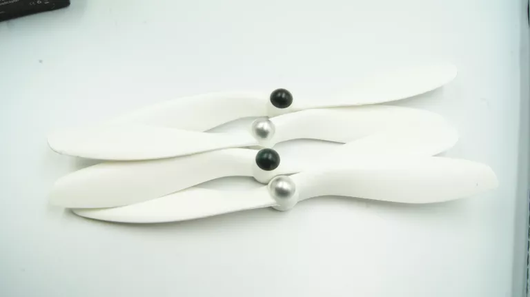 dron-dji-phantom-111-p330d-zestaw-ean-gtin-6958265109003