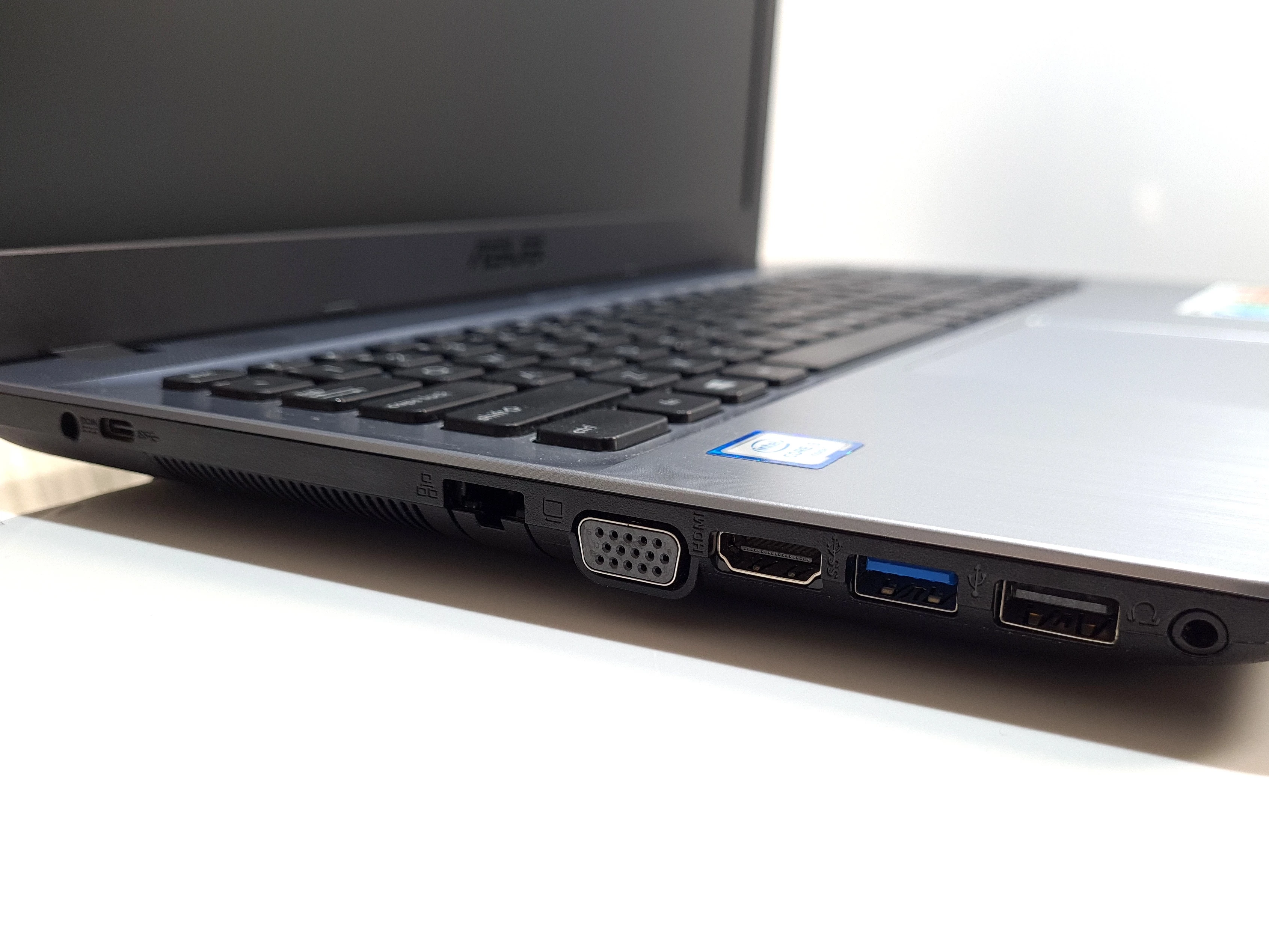 asus-x541u-i3-6006u-4gb-ram-128gb-ssd-pojemnosc-dysku-1000