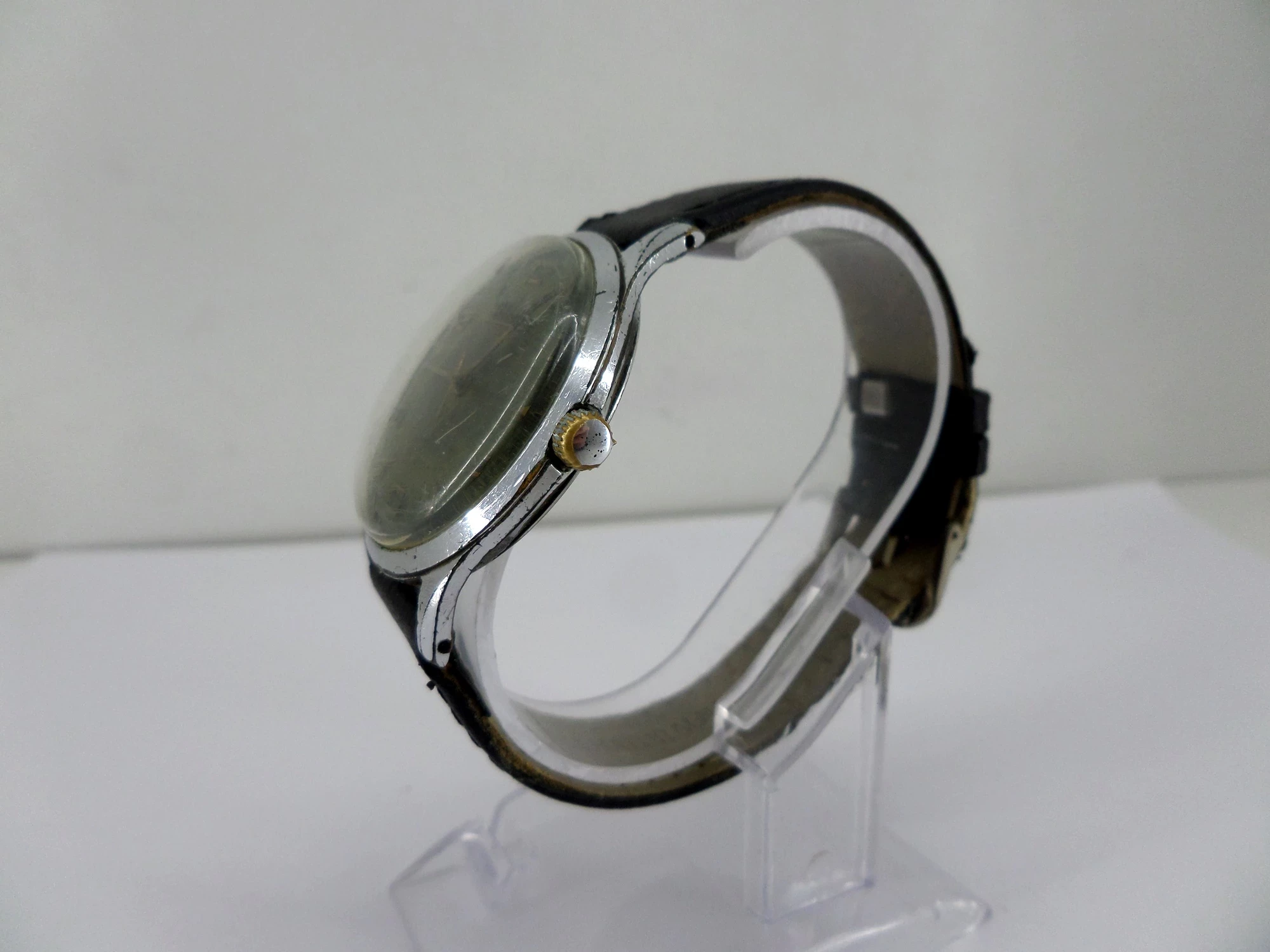 zegarek-adriatica-worldchampion-extra-5049-ksztalt-koperty-okragla