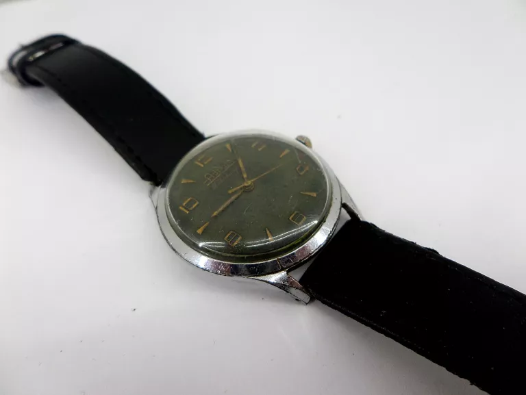 zegarek-adriatica-worldchampion-extra-5049-szkielko-mineralne