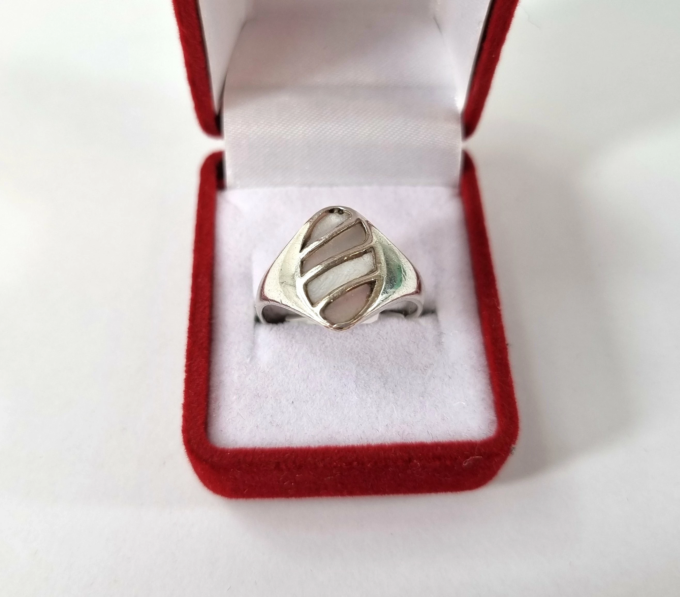 srebrny-pierscionek-412g-925-kamien-17088-128