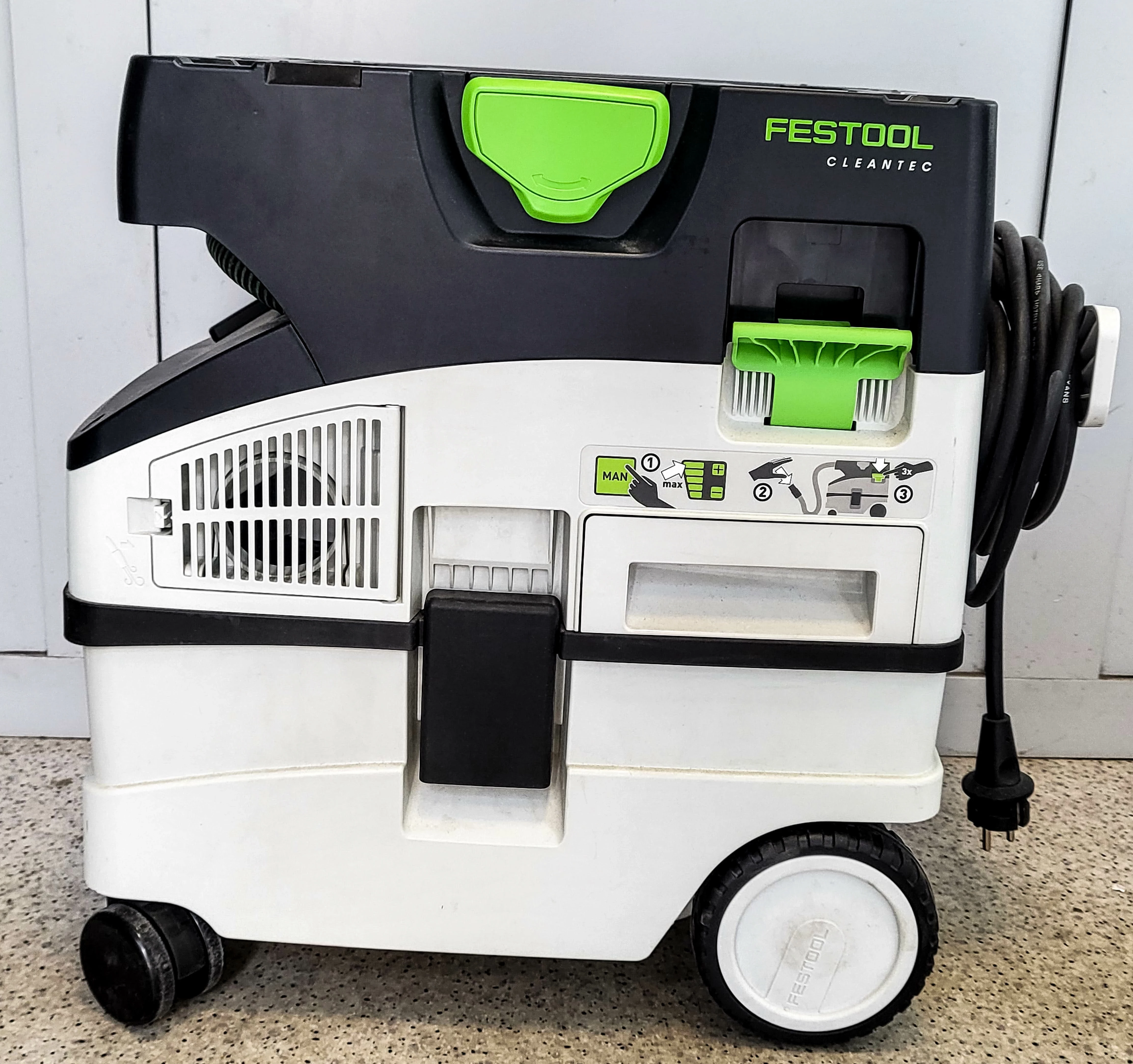 odkurzacz-festool-midi-i-pojemnosc-zbiornika-3700