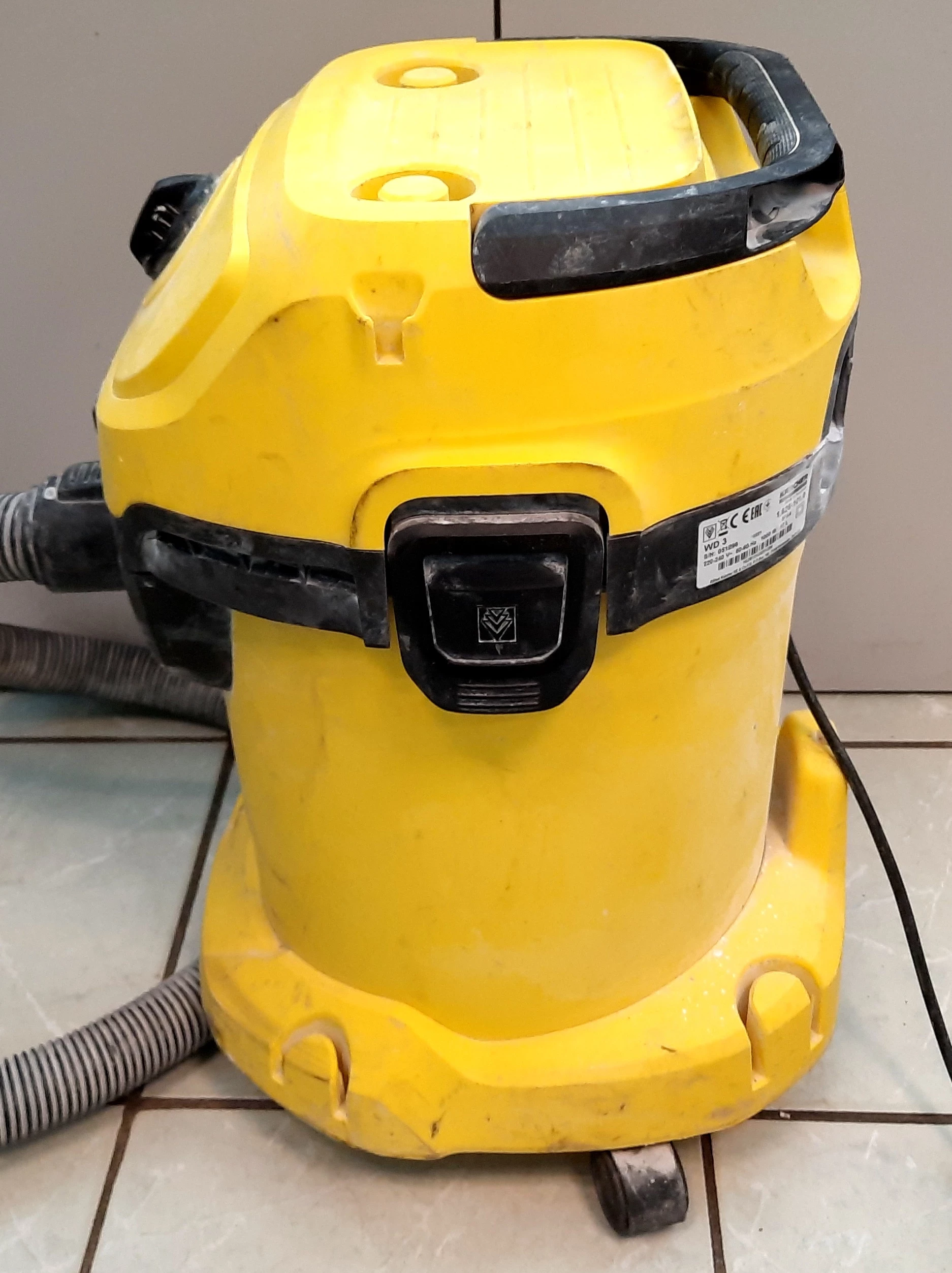 odkurzacz-przemyslowy-karcher-wd-3-v-17420-1000-kod-producenta-odkurzacz-przemyslowy-karcher-wd3-1400