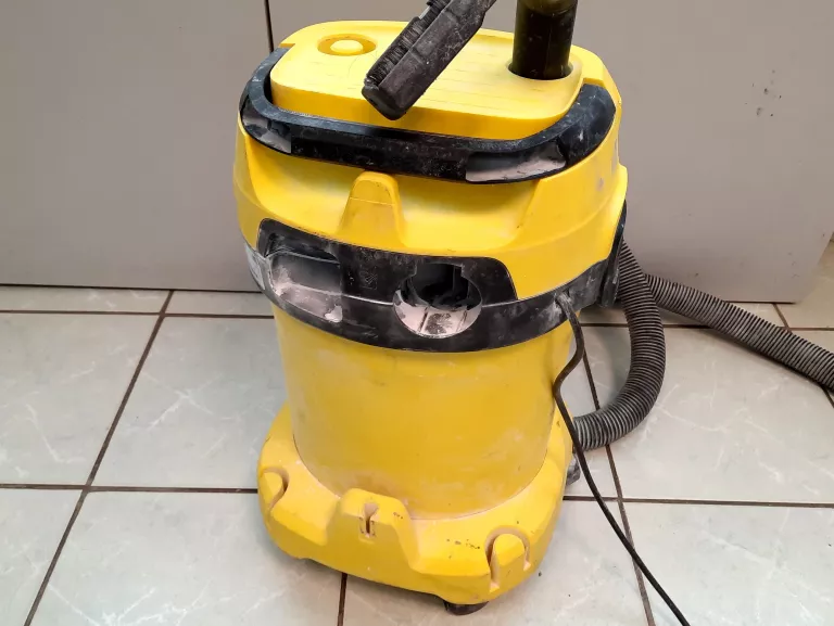 odkurzacz-przemyslowy-karcher-wd-3-v-17420-1000-funkcje-odkurzanie-na-sucho-i-mokro