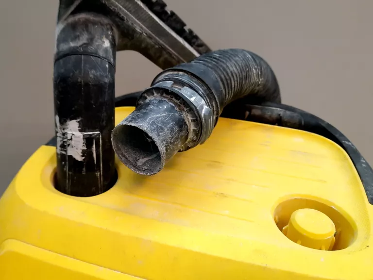 odkurzacz-przemyslowy-karcher-wd-3-v-17420-1000-moc-1400