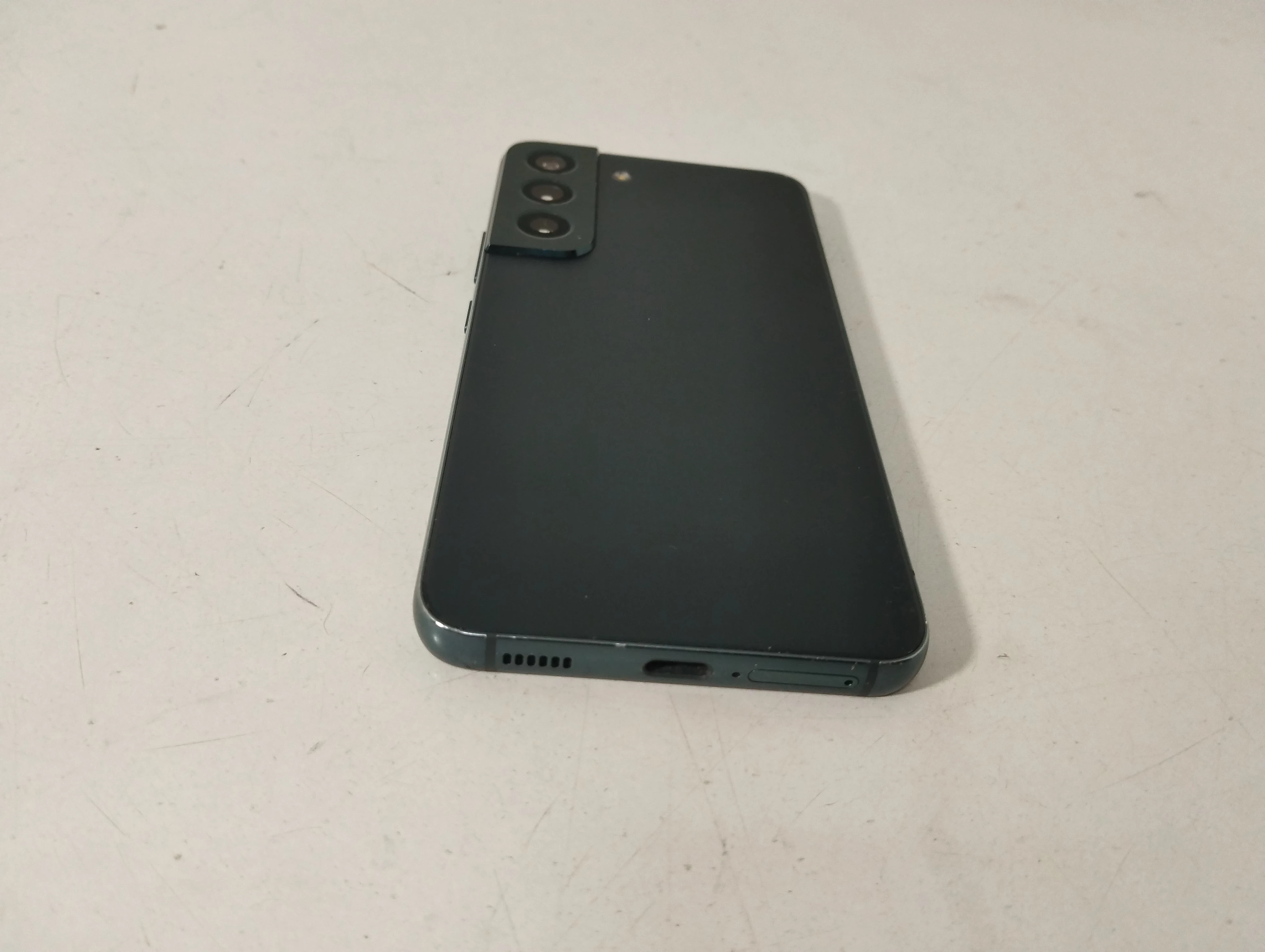 telefon-samsung-galaxy-s22-8128-gb-pamiec-ram-202865-214113