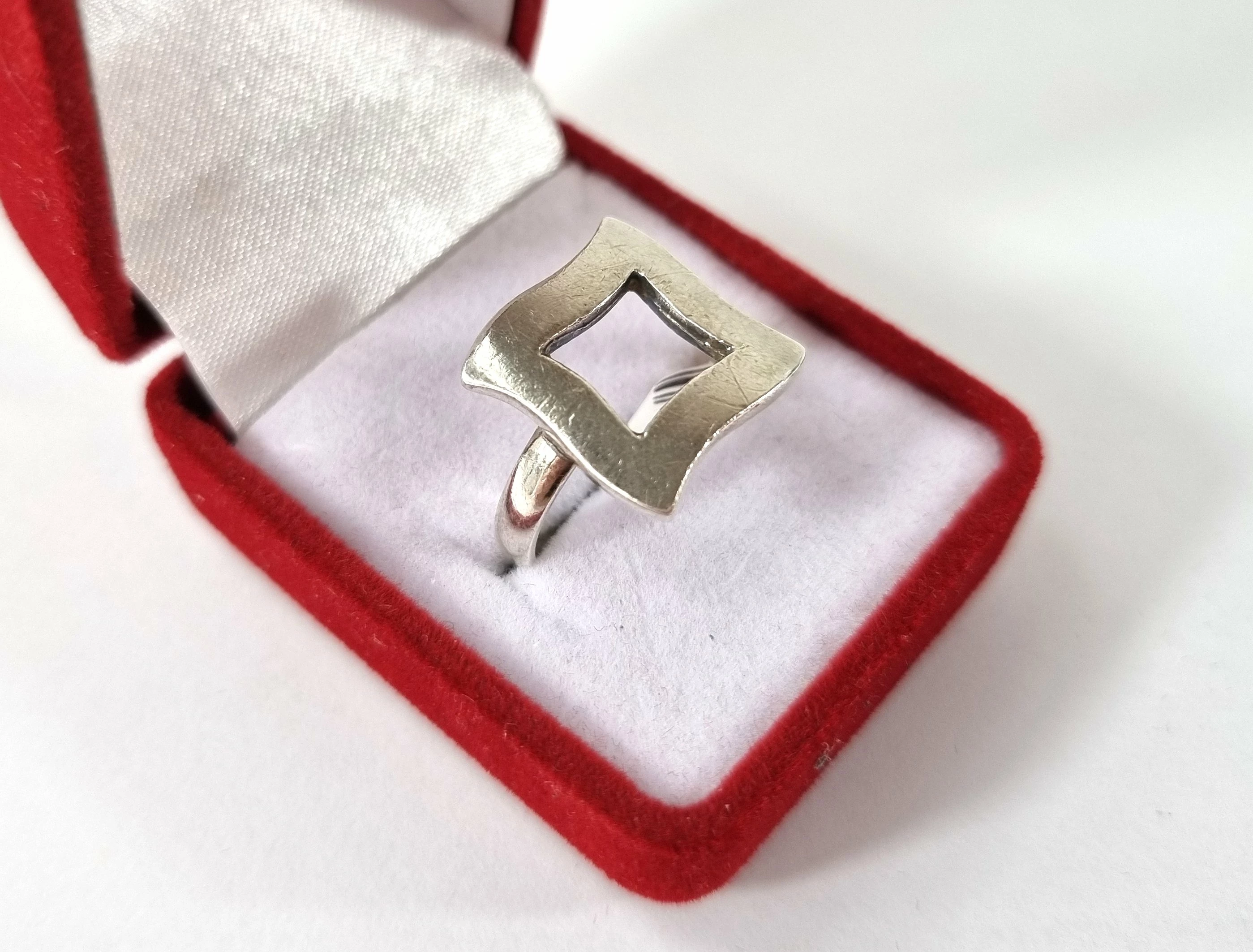 srebrny-pierscionek-382g-925-stan-11323-2