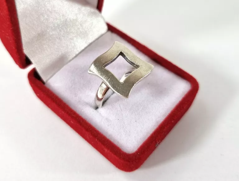 srebrny-pierscionek-382g-925-stan-11323-2