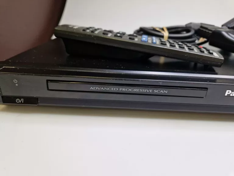 ODTWARZACZ DVD PANASONIC DVD-S33 Z PILOTEM