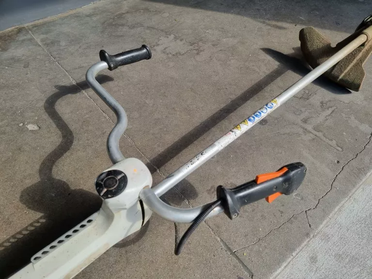 kosa-spalinowa-stihl-fs-410-c-27-km-waga-narzedzia-85