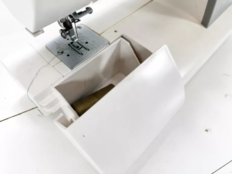maszyna-do-szycia-lucznik-olga-418-super-cena-plac-3-maja-6-sj-luban-kamp