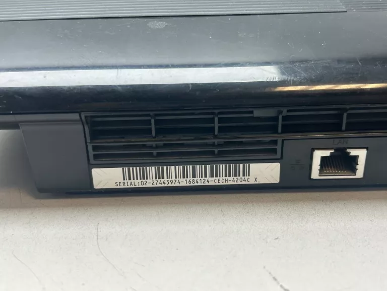 konsola-playstation-3-akcesoria-gry-w-zestawie-nie