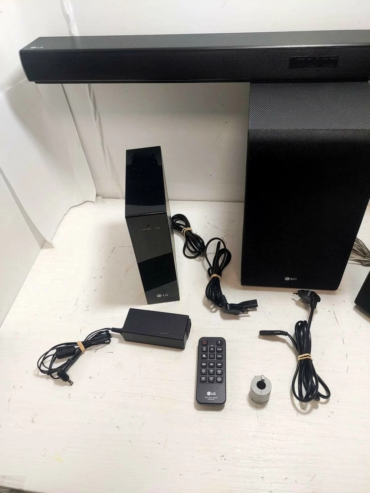 soundbar-lg-sj4r-subwoofer-polecam-kolor-czarny