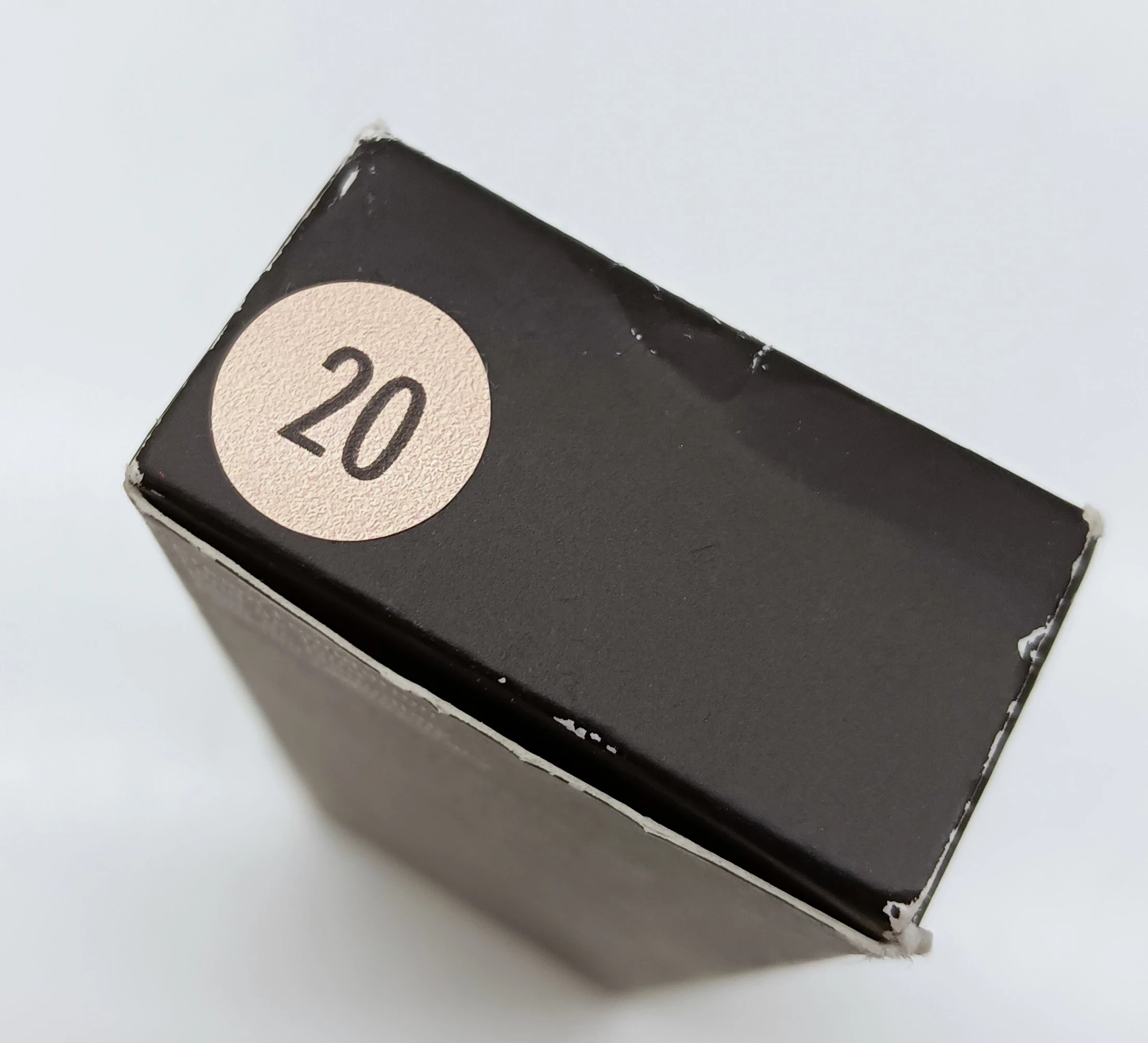 podklad-rownowazacy-do-twarzy-inglot-30ml-20-marka-inglot