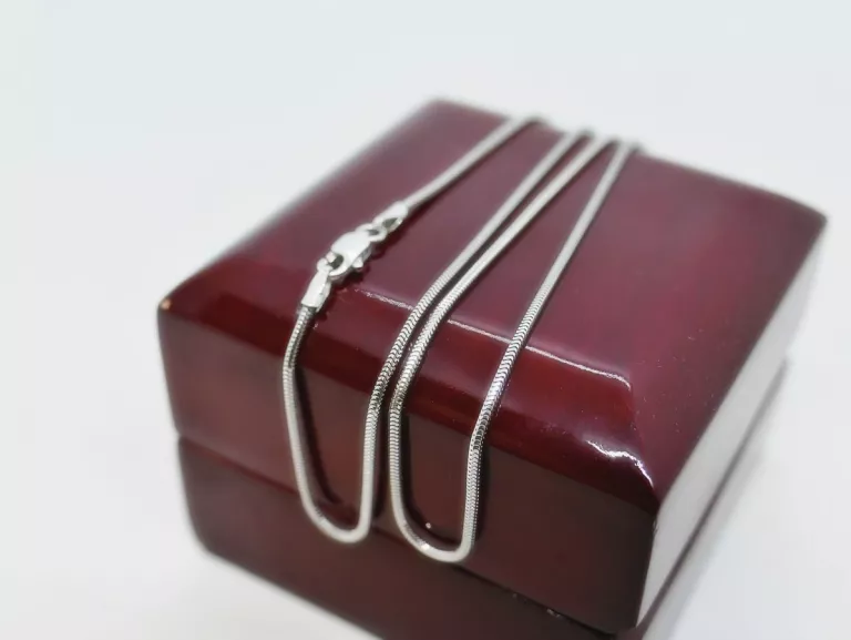 biale-zloto-sliczny-lancuszek-326g-585-45-cm-cechy-brak