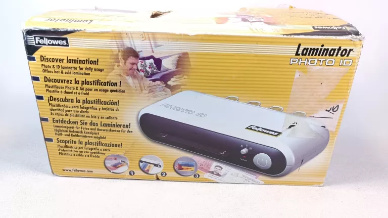 FELLOWES PHOTO ID LAMINATOR + PUD