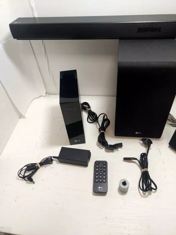 soundbar-lg-sj4r-subwoofer-polecam-kolor-czarny