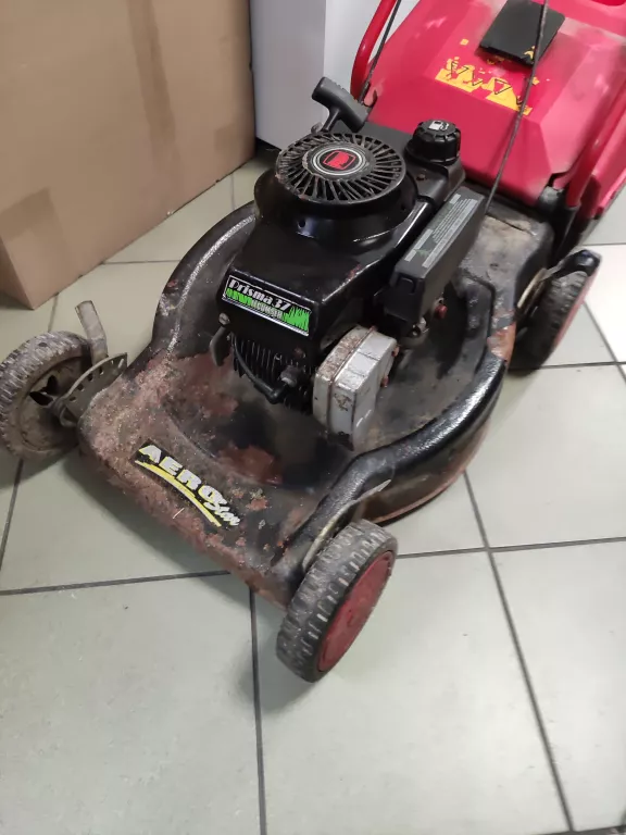 kosiarka-spalinowa-prisma-37-pojemnosc-kosza-1