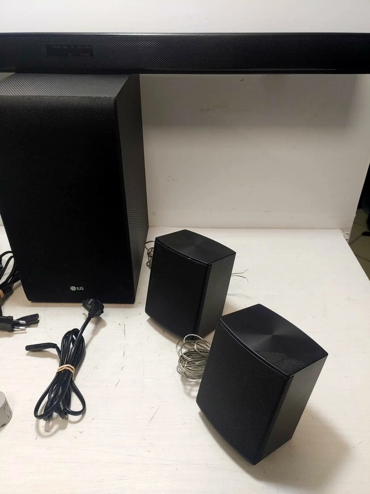 soundbar-lg-sj4r-subwoofer-polecam-stan-uzywany