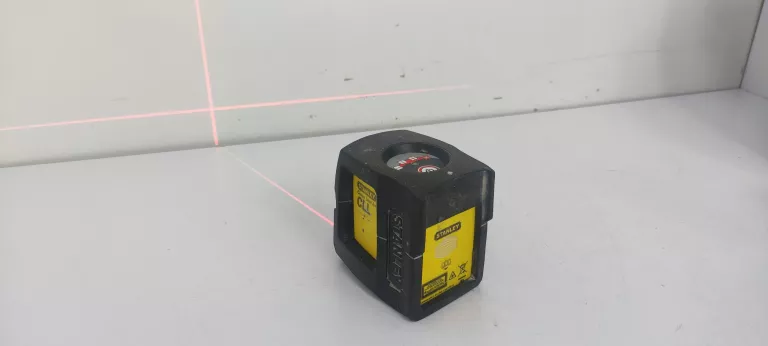 LASER KRZYŻOWY STANLEY CROSS LINE CLL