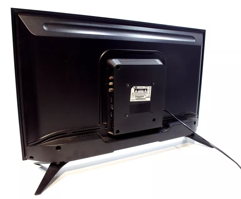 TELEWIZOR LIN LED 32D1700 SMART PILOT