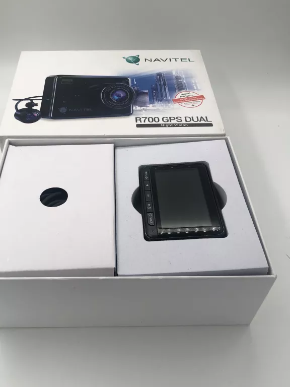 WIDEO REJESTRATOR NAVITEL R700 GPS DUAL