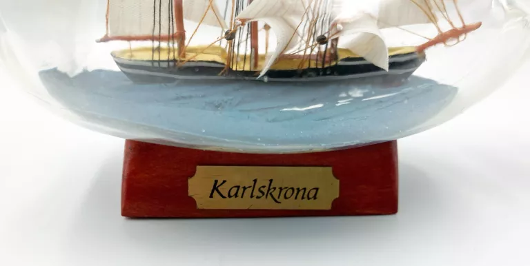 ŻAGLOWIEC W BUTELCE PRL KARLSKRONA