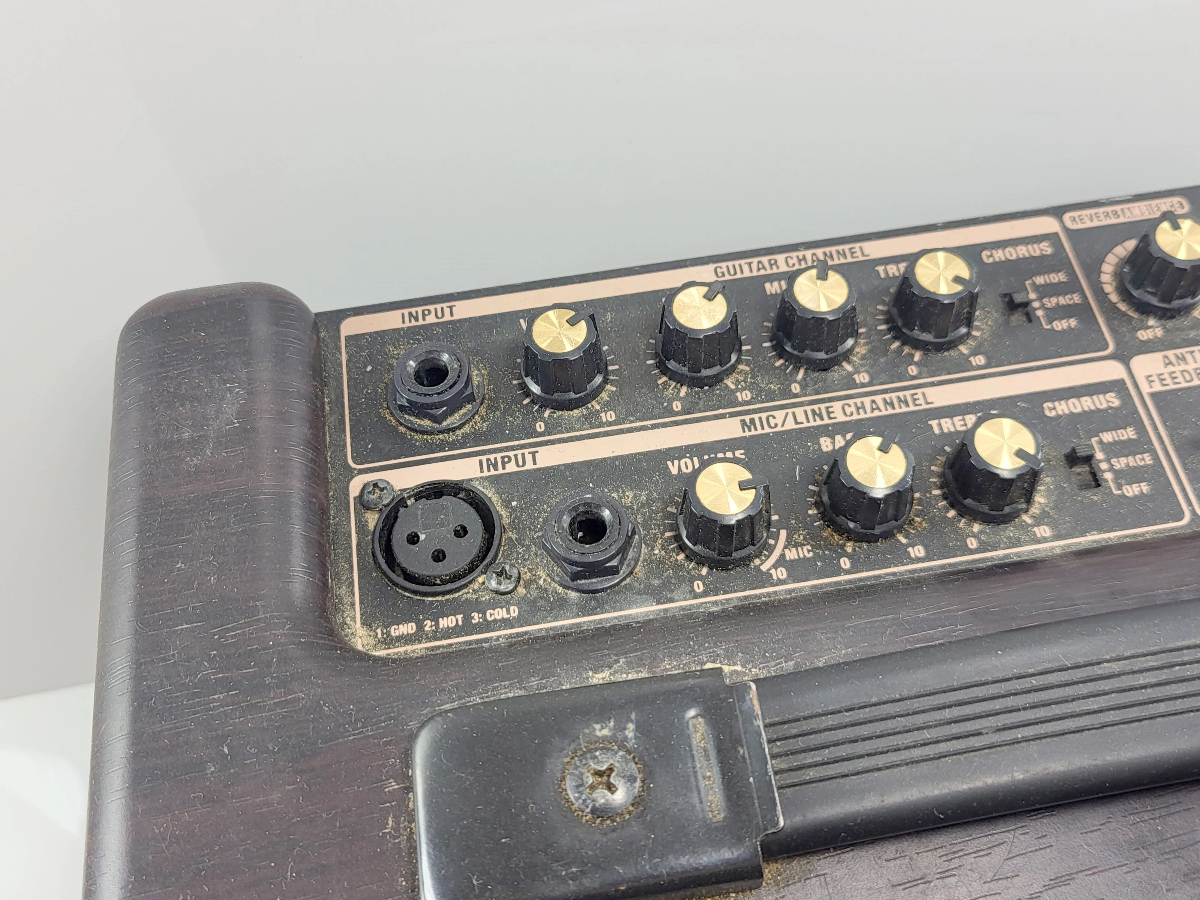 roland-ac-33-przenosny-bateryjny-wzmacniacz-stereo-kod-producenta-ac33