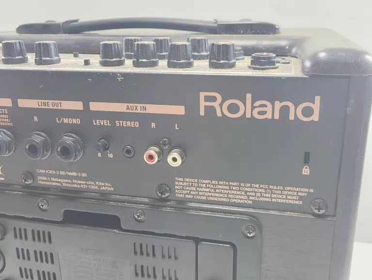 roland-ac-33-przenosny-bateryjny-wzmacniacz-stereo-rodzaj-combo