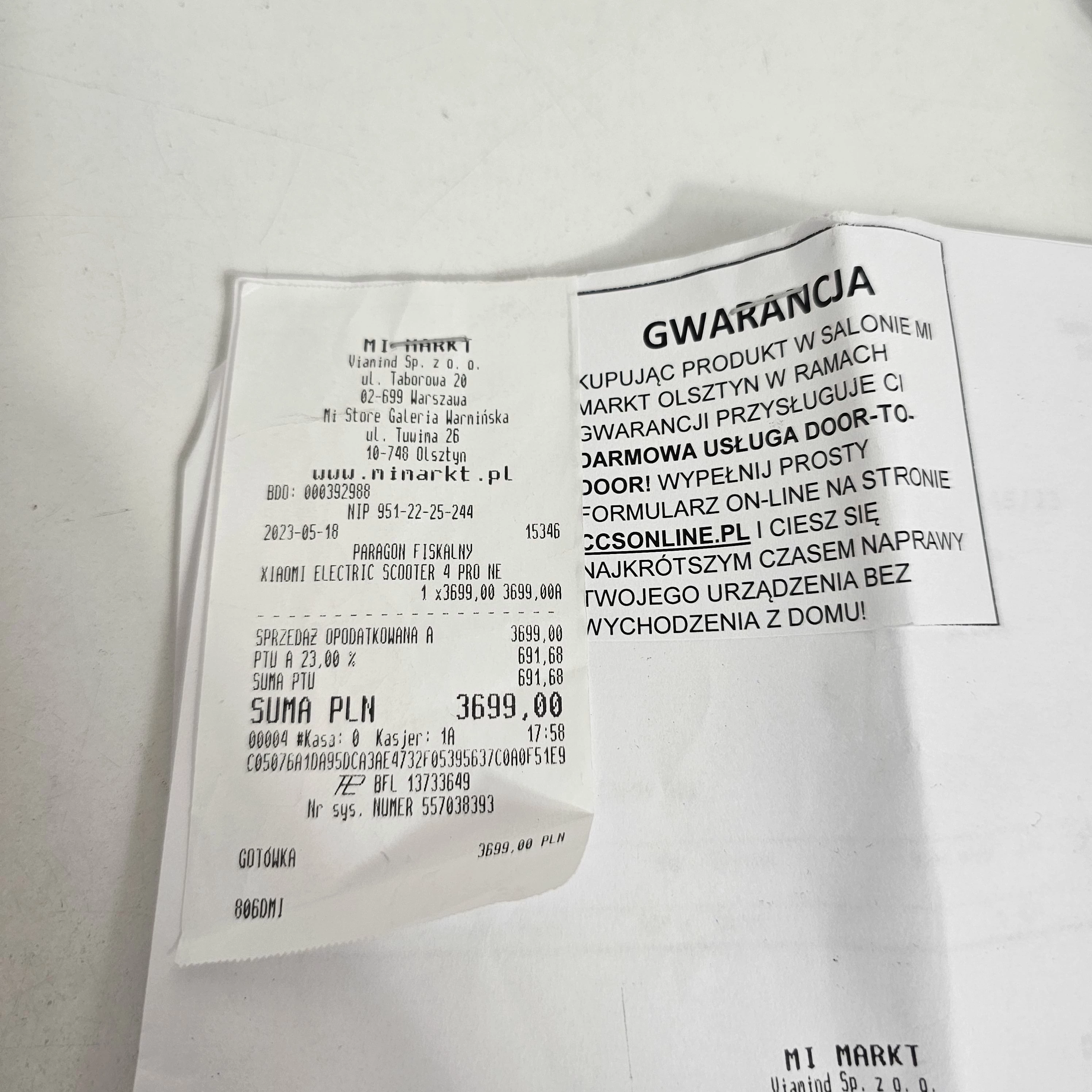 hulajnoga-elektryczna-xiaomi-scooter-4-pro-kolor-czarny