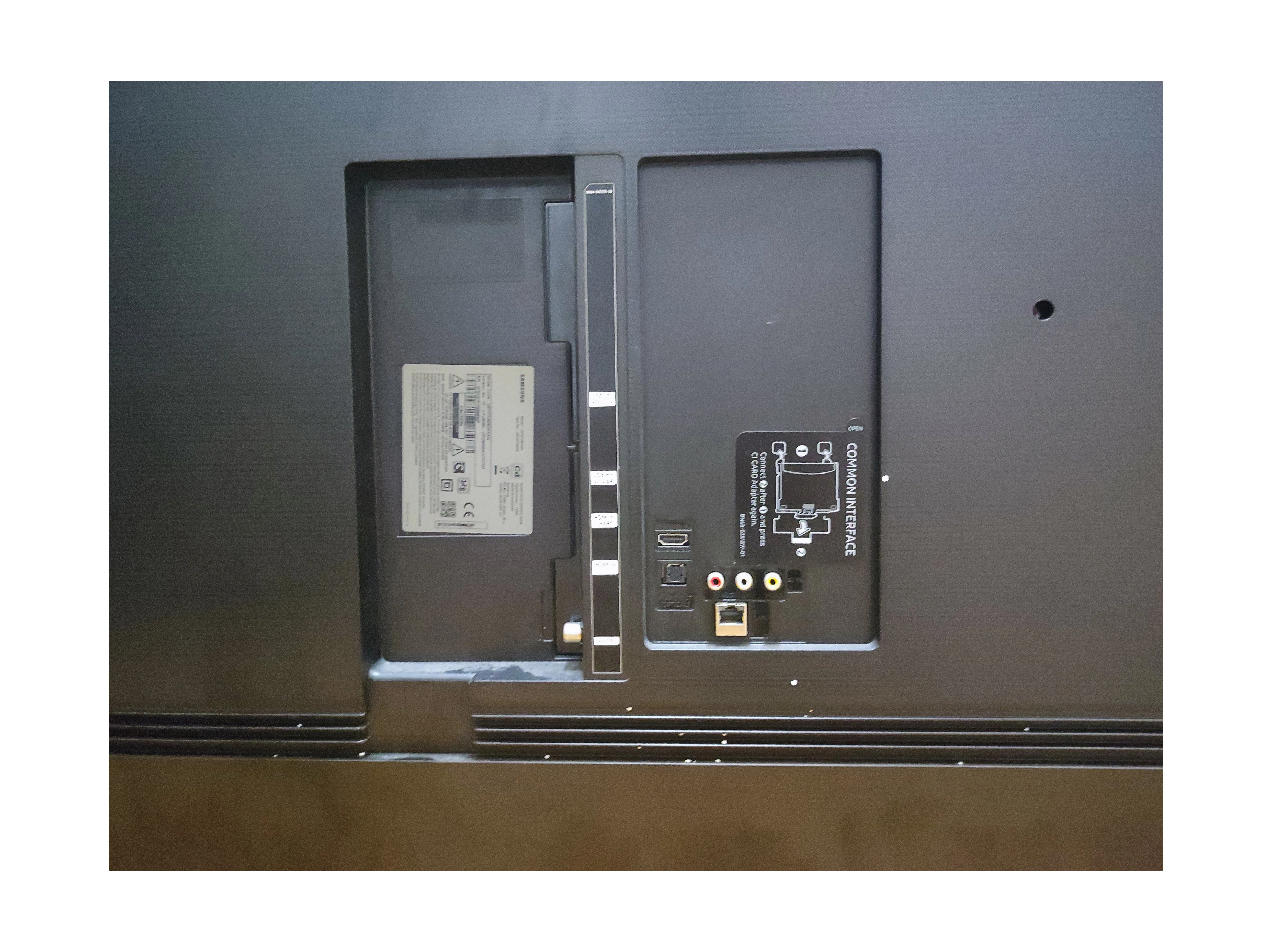 telewizor-samsung-ue75tu8002-75-4k-crystal-przekatna-ekranu-cale-75