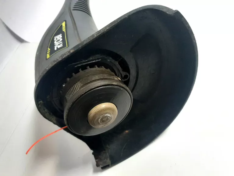 PODKASZARKA RYOBI PLT3023