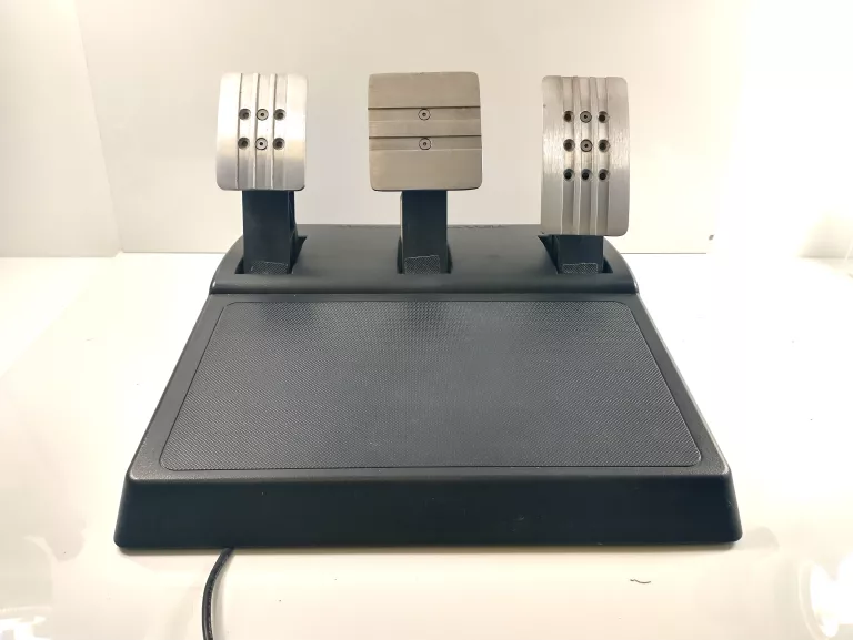 KIEROWNICA Z PEDAŁAMI THRUSTMASTER T300 RS