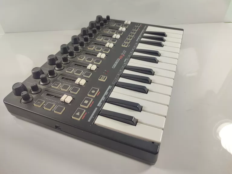 RELOOP KEYFADR + ABLETON LIVE LITE