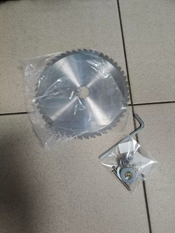 PIŁA UKOSOWA PARKSIDE PKS 1500 B3 + TARCZA