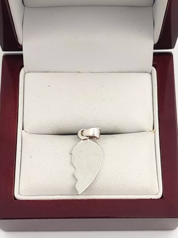 srebrna-zawieszka-pol-serca-168g-rodzaj-2205-2