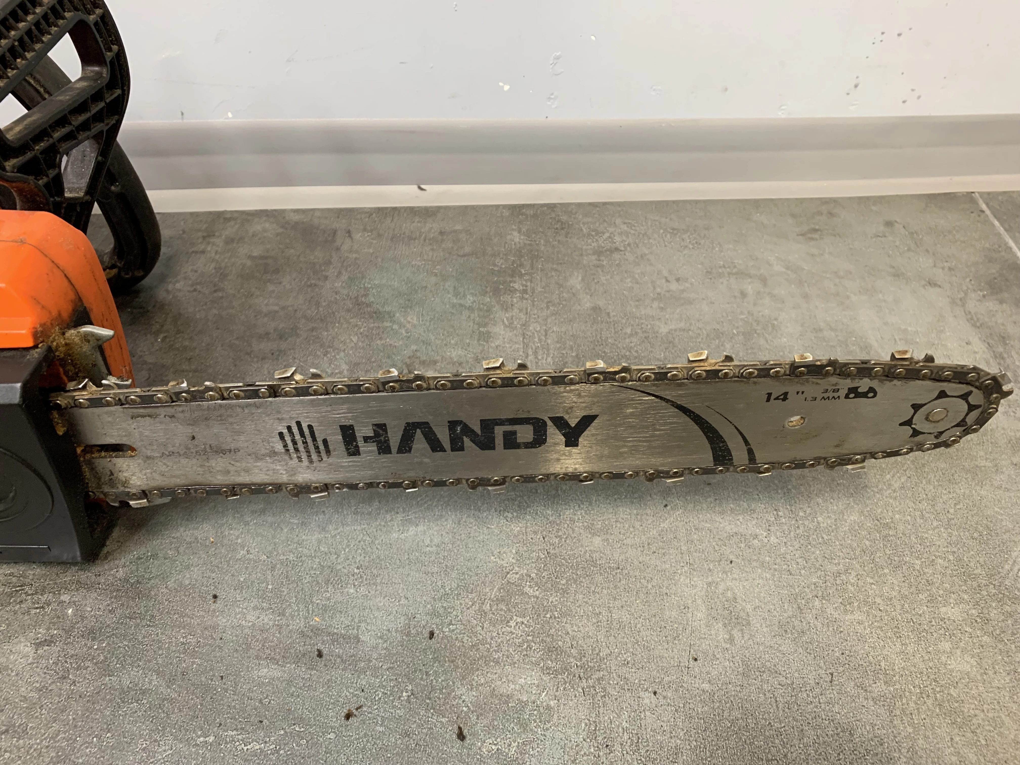 pila-elektryczna-handy-gtp-1835-zasilanie-sieciowe