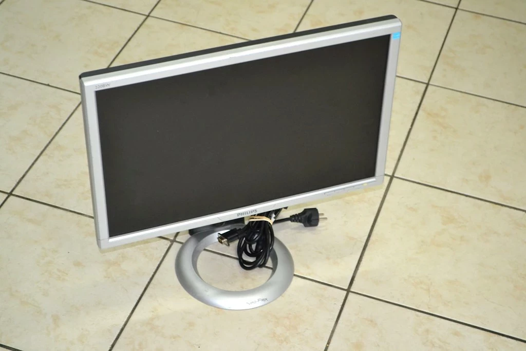 monitor-philips-22-cale-lcd-okazja-ladny-stan-stan-uzywany
