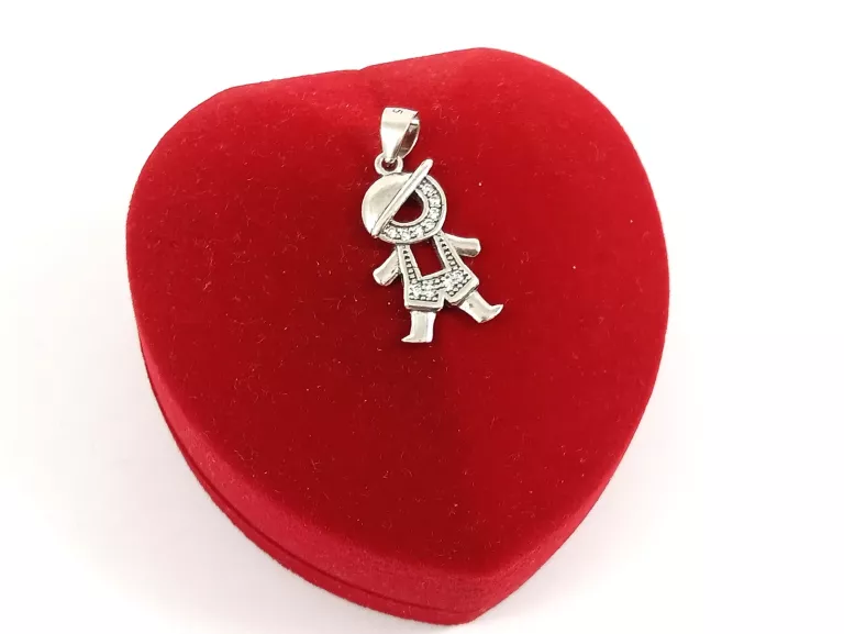 srebrna-zawieszka-chlopiec-z-cyrkoniami-pr925-142-marka-226434-515449