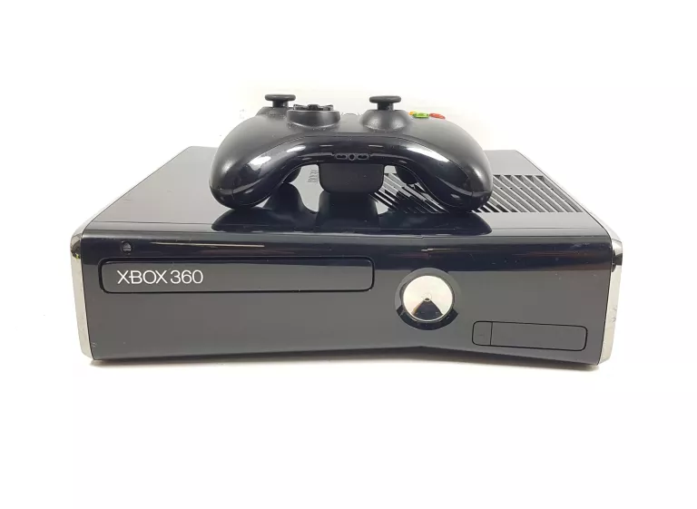 KONSOLA MICROSOFT XBOX 360 SLIM 250 GB PAD
