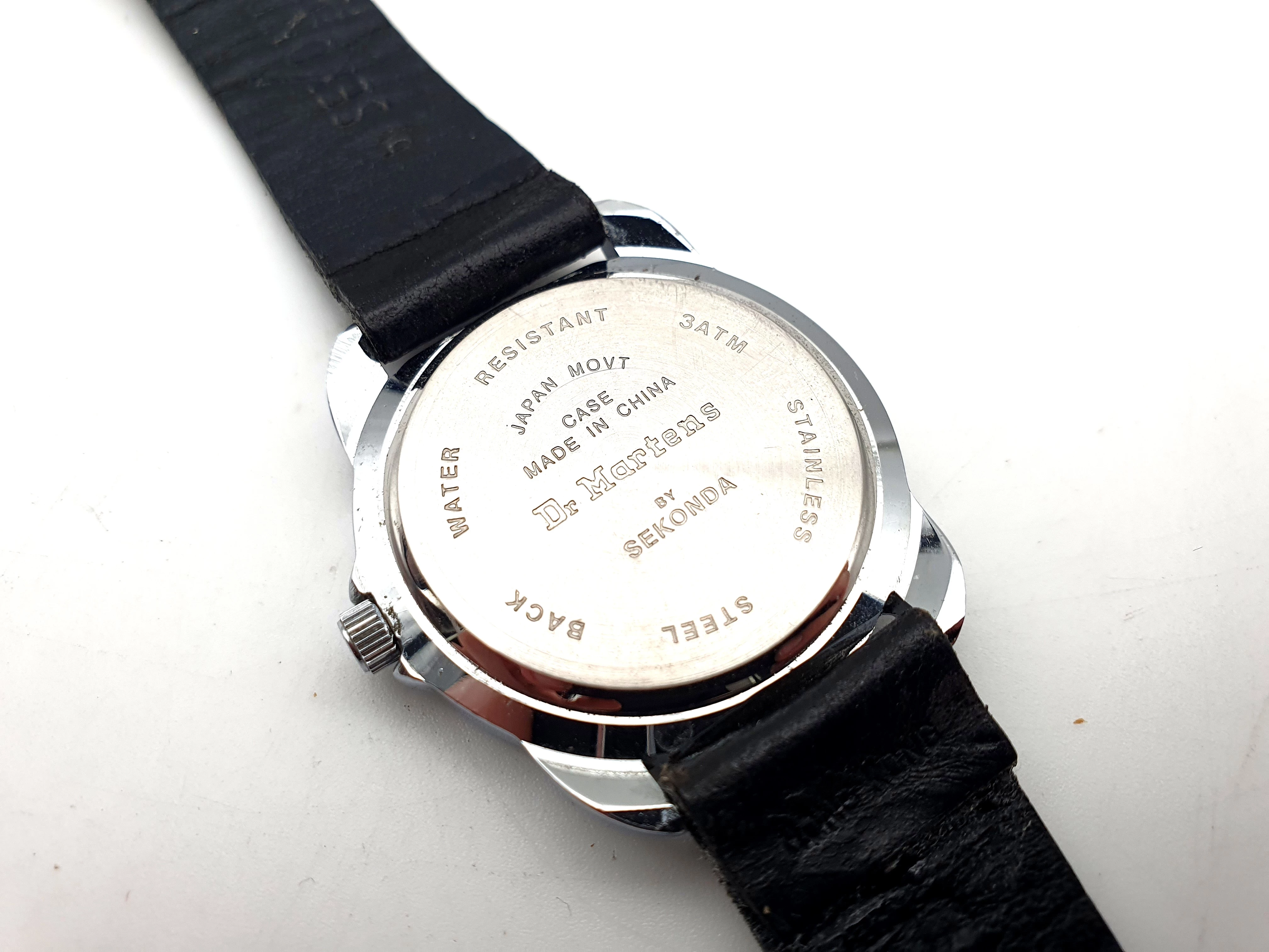 zegarek-drmartens-rodzaj-analogowe