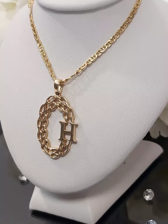 ZŁOTA ZAWIESZKA AŻUROWA "H" 2,03GR/585 - AT
