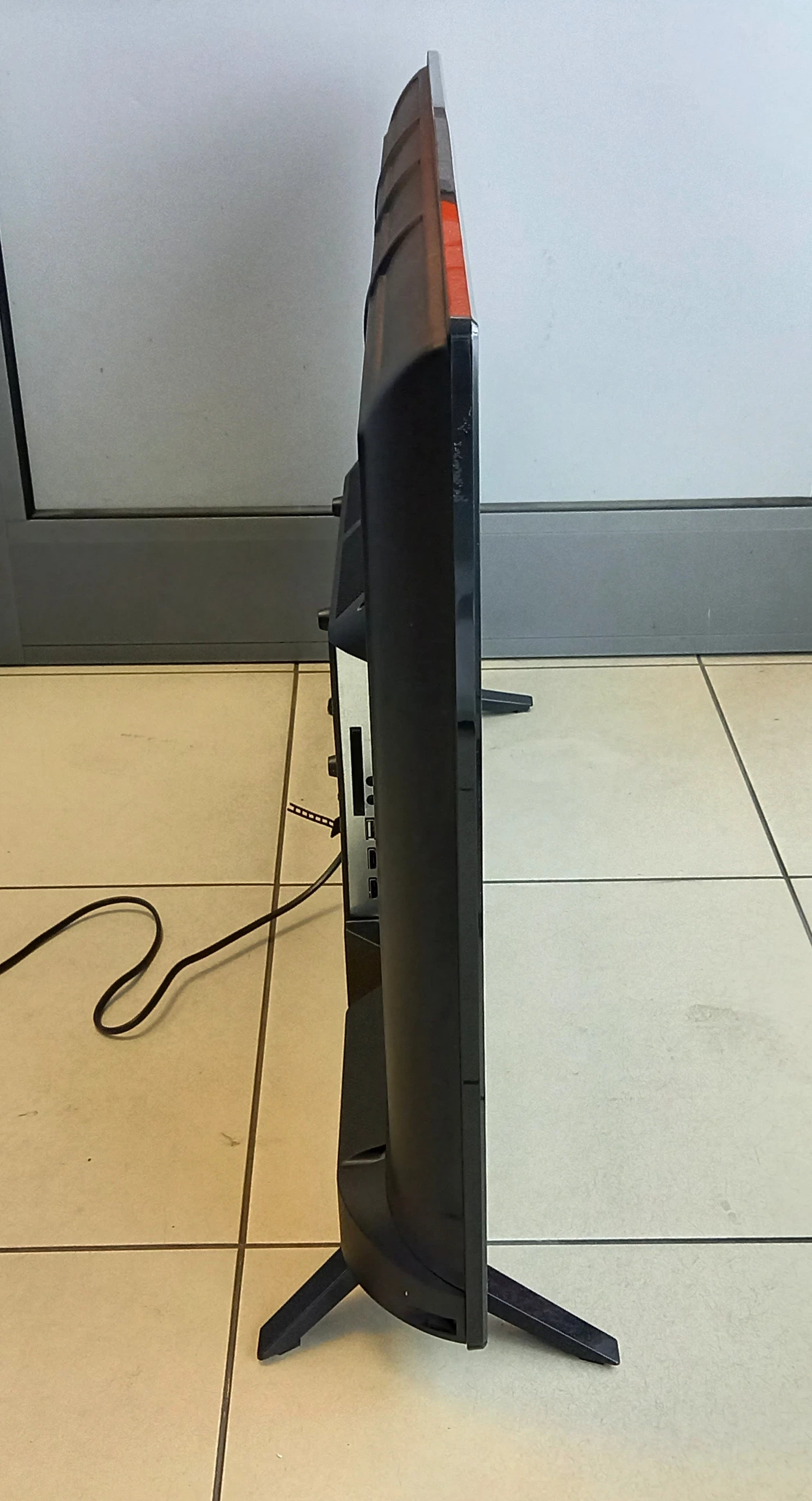 telewizor-led-selecline-39s1810-stan-uzywany