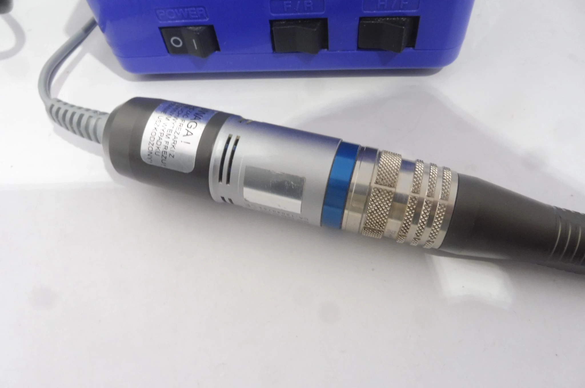 frezarka-do-paznokci-k-35-cube-kolor-dominujacy-roze-i-fiolety