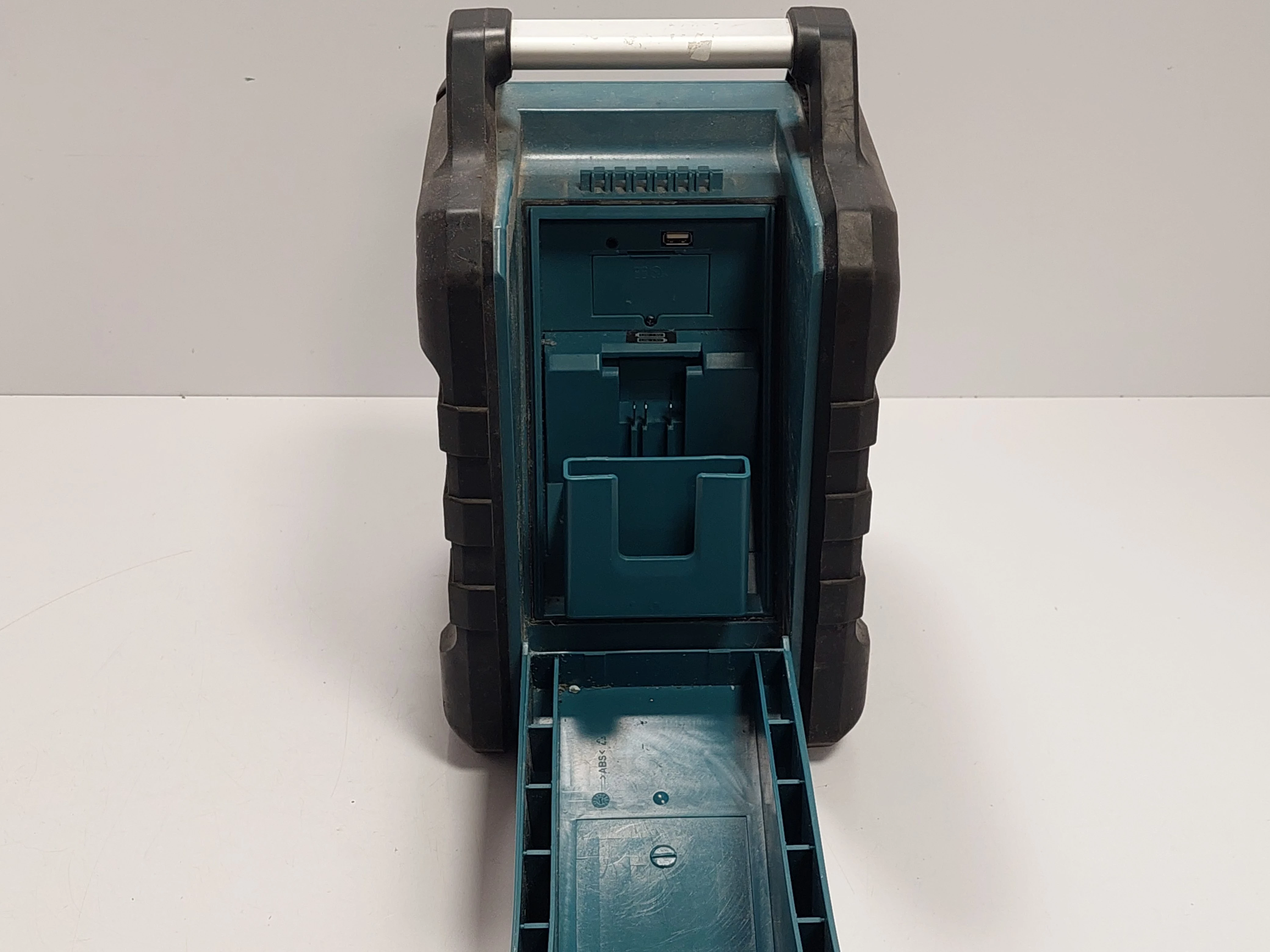 radio-budowlane-erbauer-erb661rdi-stan-uzywany